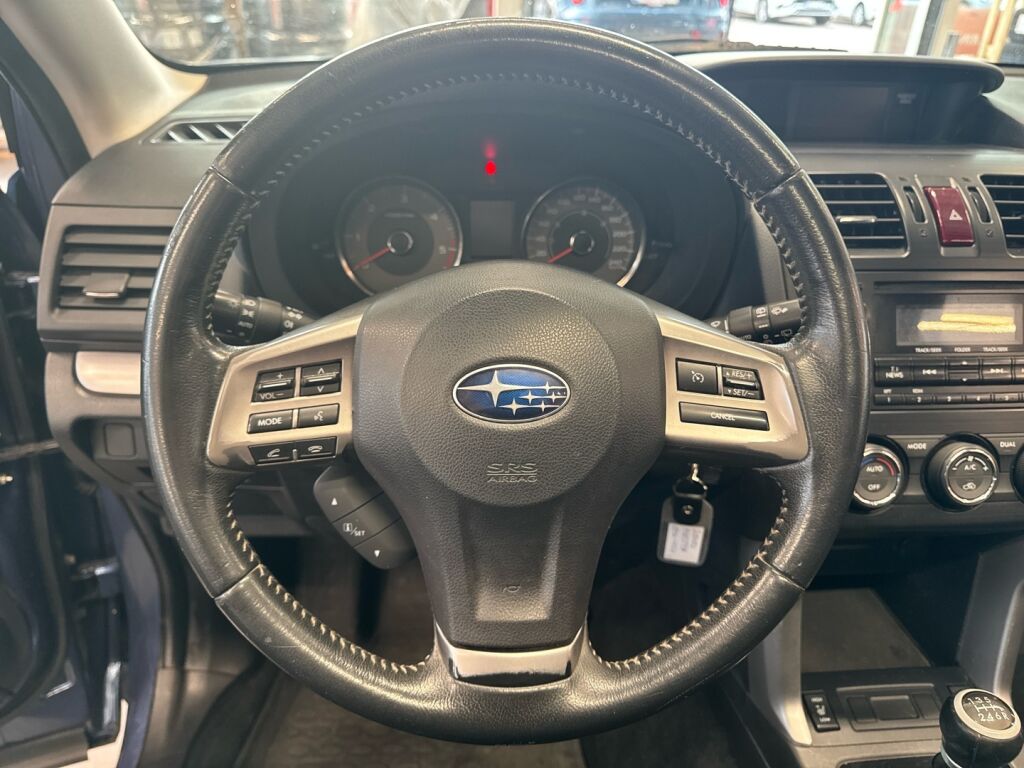 Subaru Forester 2014 Sininen