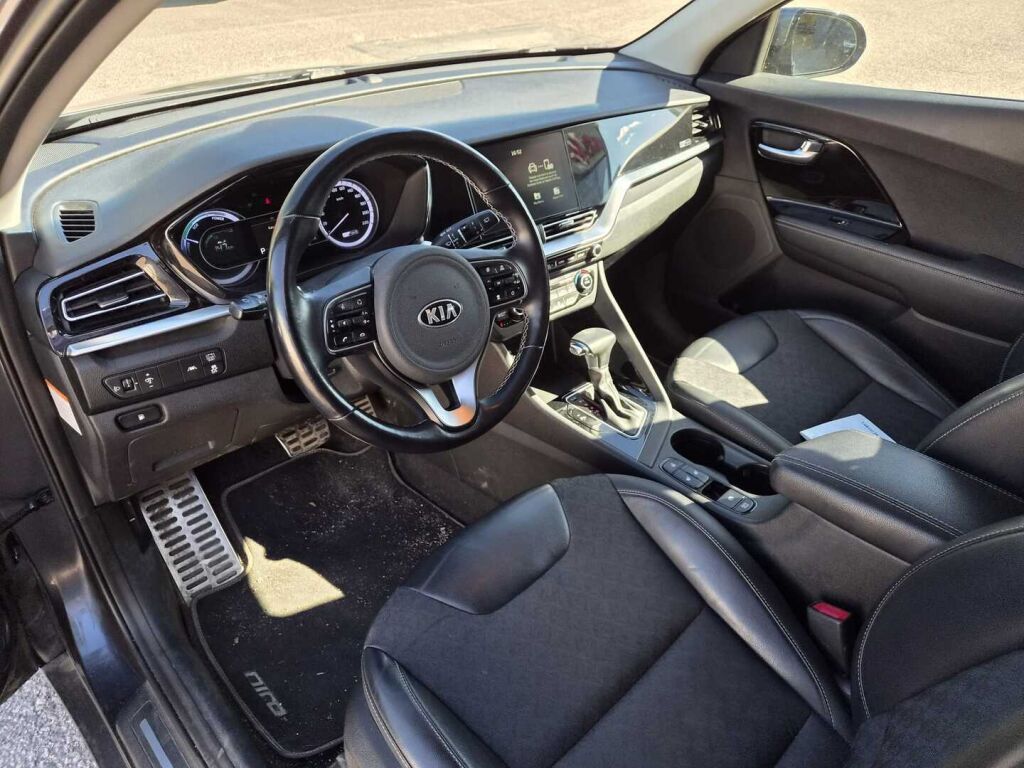 Kia Niro 2020 Harmaa