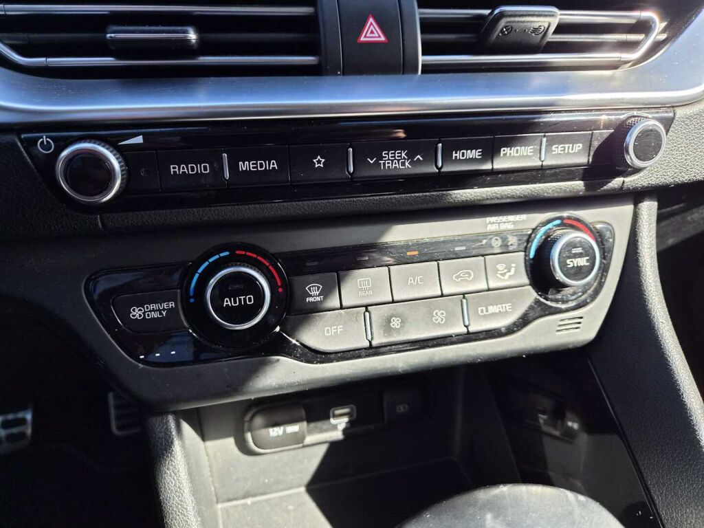Kia Niro 2020 Harmaa