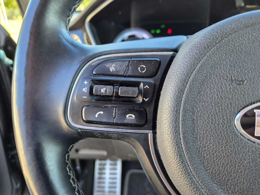 Kia Niro 2020 Harmaa
