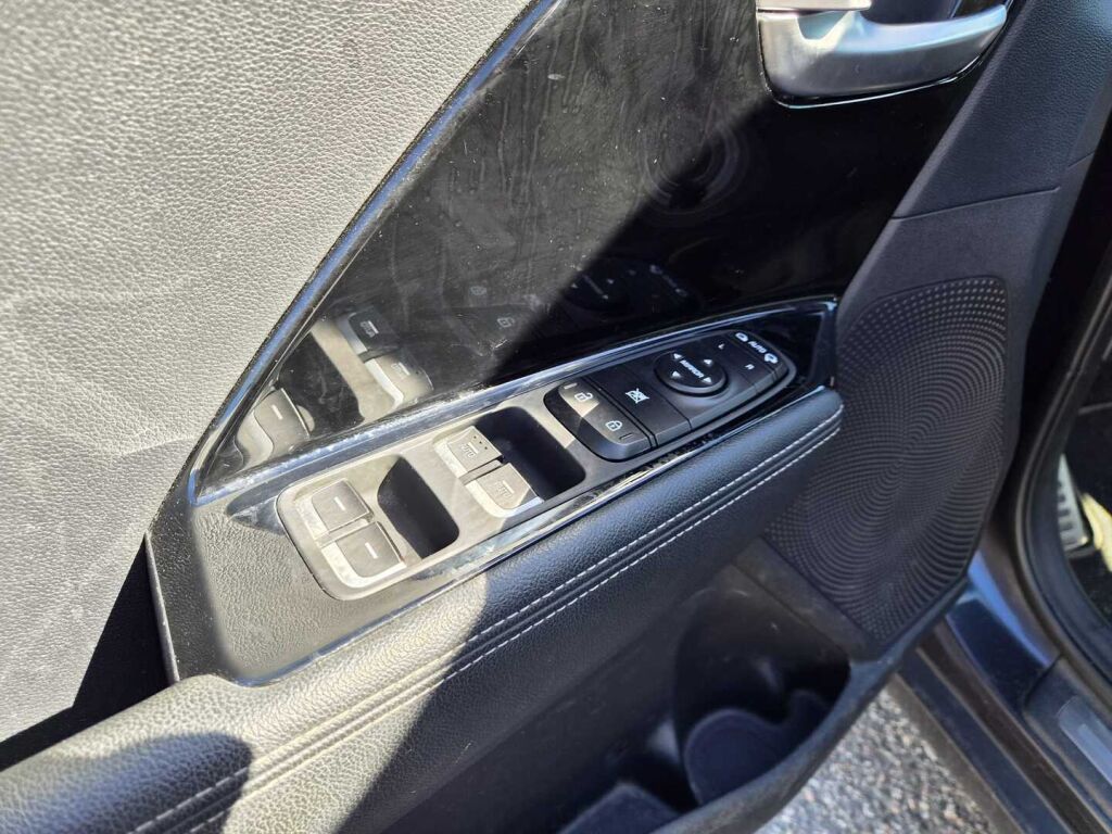 Kia Niro 2020 Harmaa