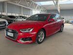Audi A4 2020 Punainen