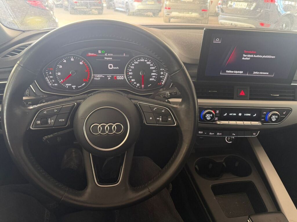 Audi A4 2020 Punainen