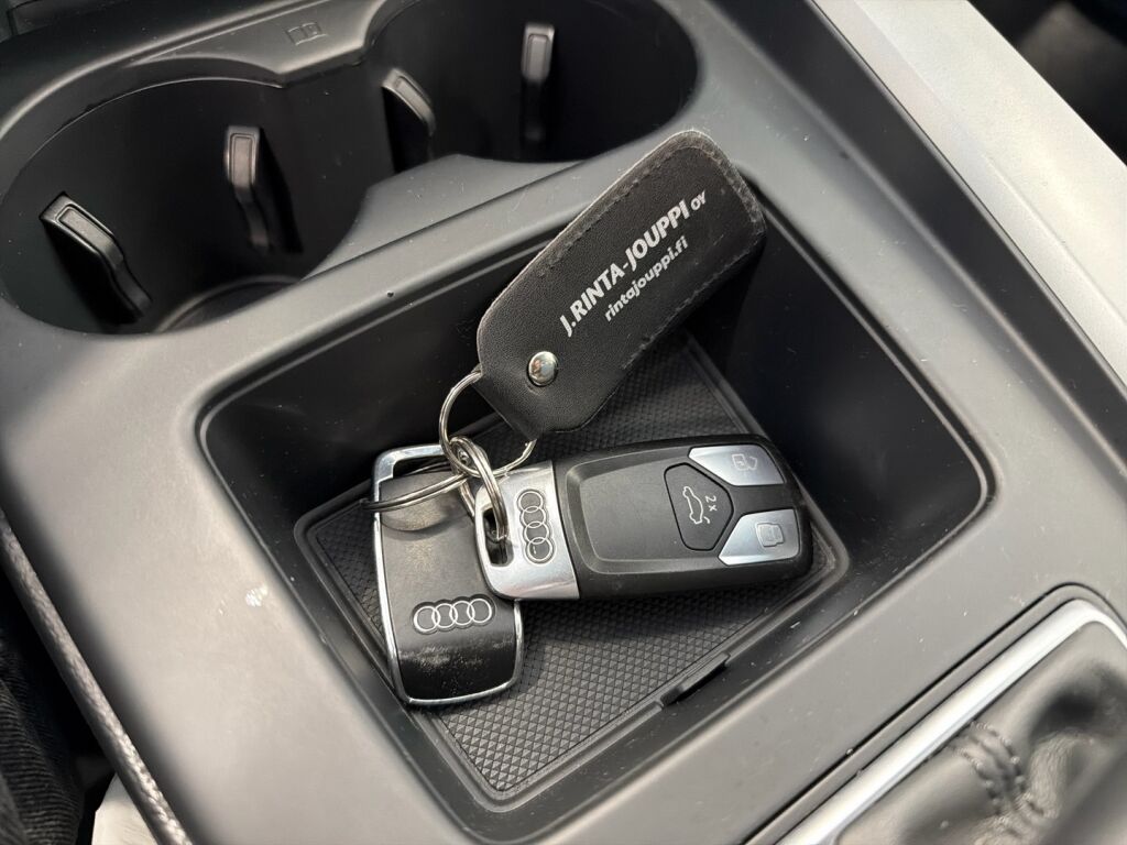 Audi A4 2020 Punainen