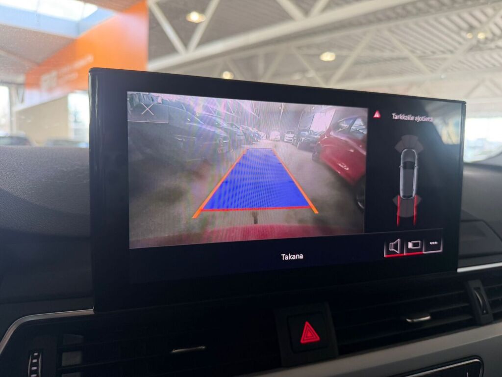 Audi A4 2020 Punainen