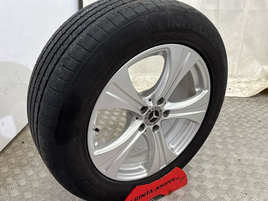 Mercedes-Benz GLC 2018 Ruskea (beige)