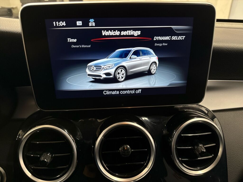 Mercedes-Benz GLC 2018 Ruskea (beige)