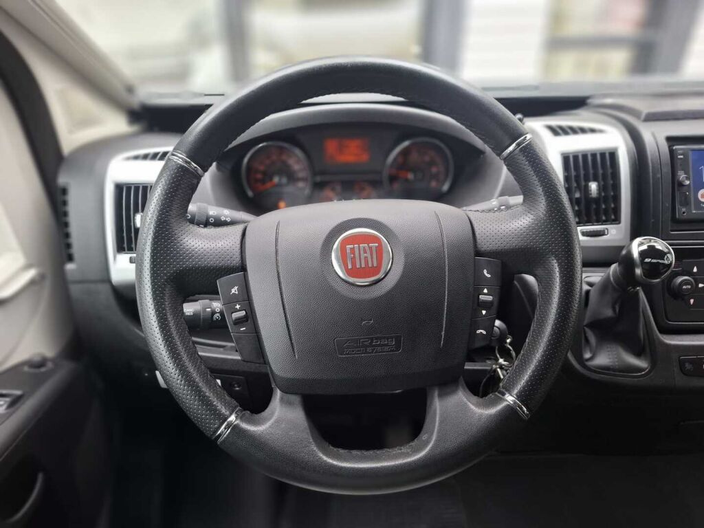 Adria Twin Supreme 640 SGX 2020 Harmaa