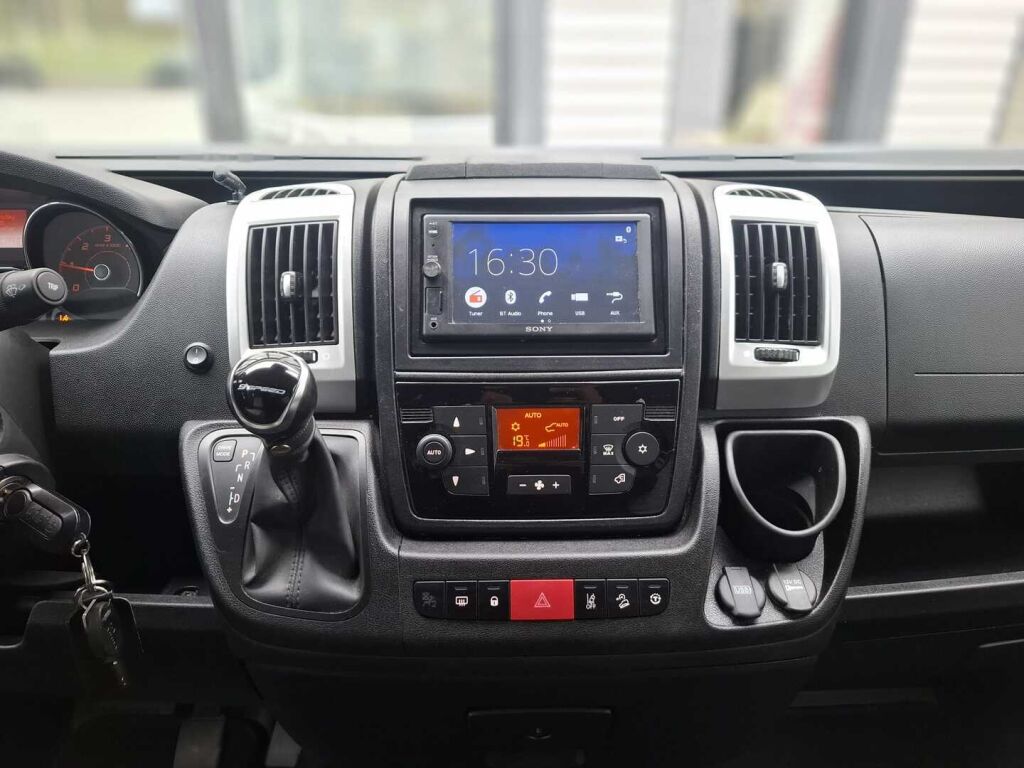 Adria Twin Supreme 640 SGX 2020 Harmaa