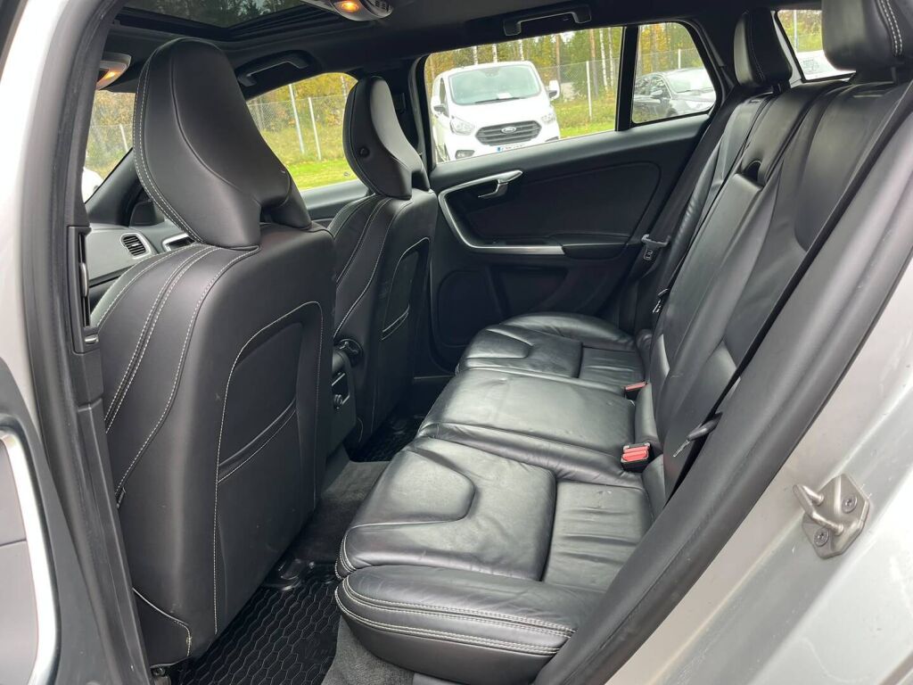 Volvo V60 2014 Harmaa