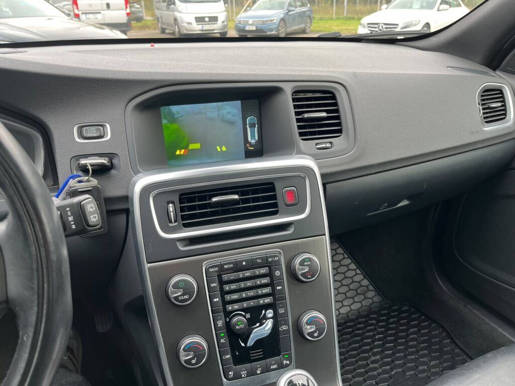 Volvo V60 2014 Harmaa