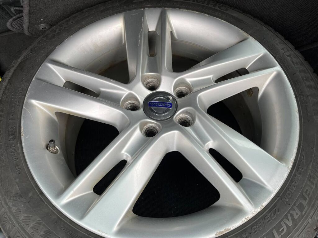 Volvo V60 2014 Harmaa