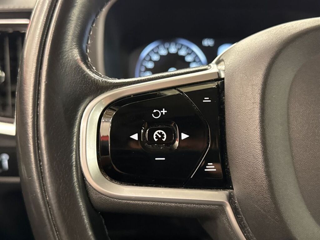 Volvo V90 2020 Harmaa