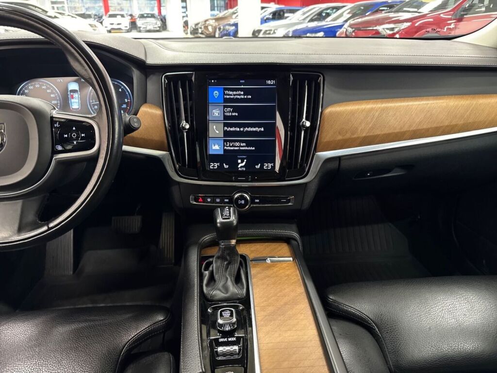Volvo V90 2020 Harmaa