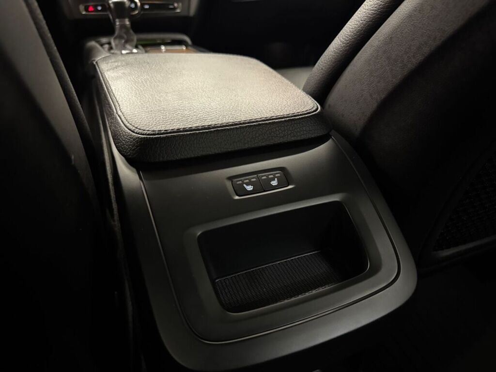 Volvo V90 2020 Harmaa