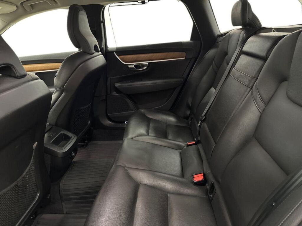 Volvo V90 2020 Harmaa