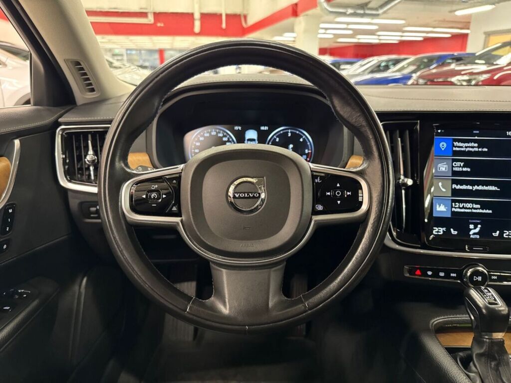 Volvo V90 2020 Harmaa