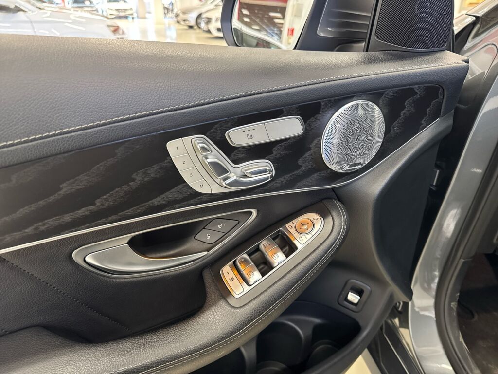 Mercedes-Benz GLC 2017 Harmaa