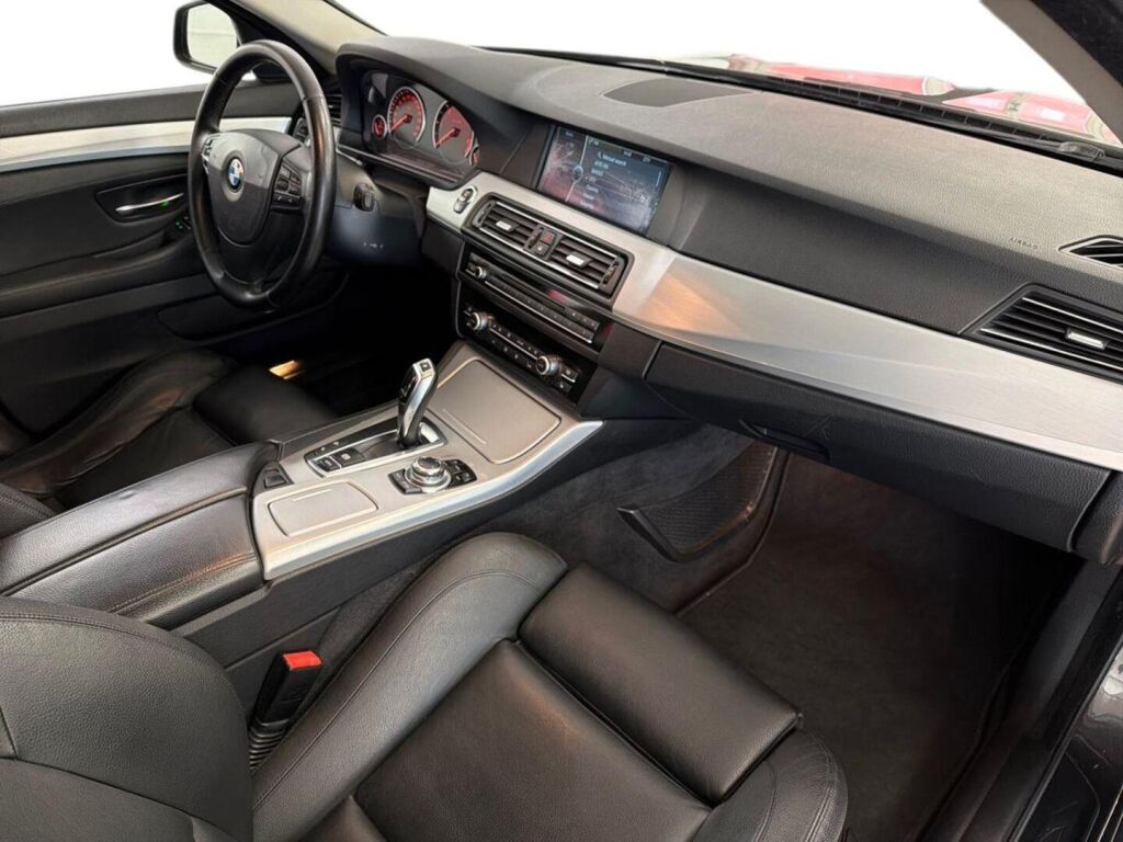 BMW 530 2011 Harmaa