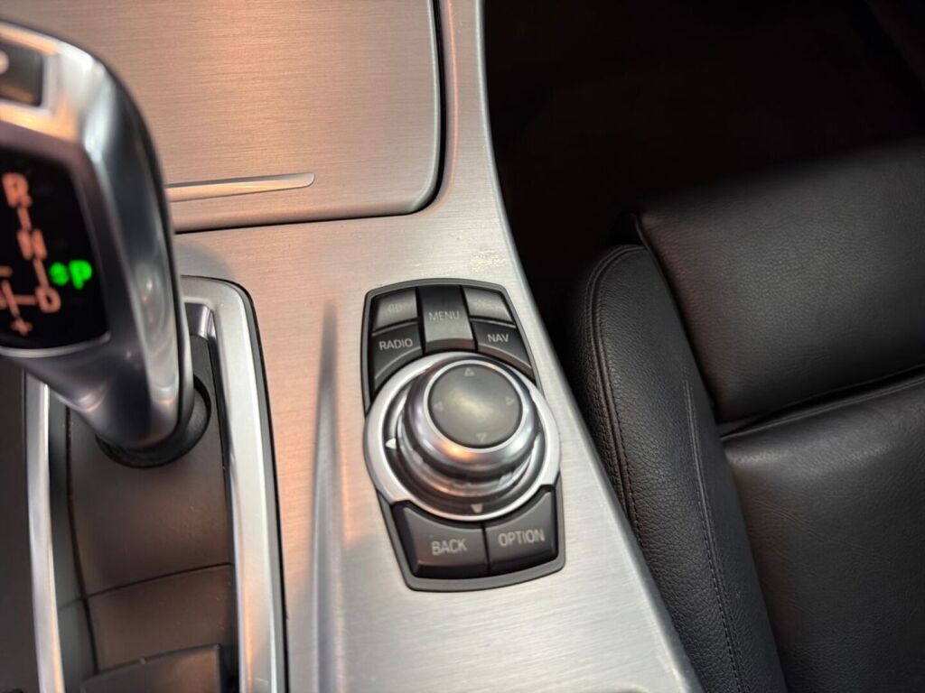 BMW 530 2011 Harmaa