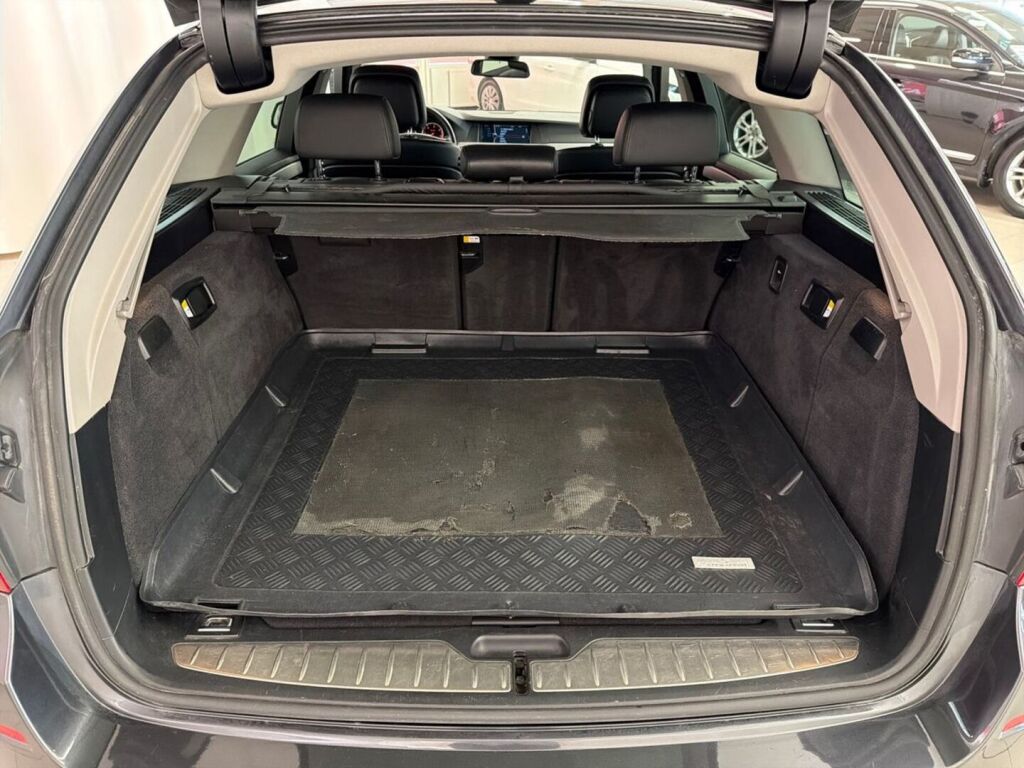 BMW 530 2011 Harmaa