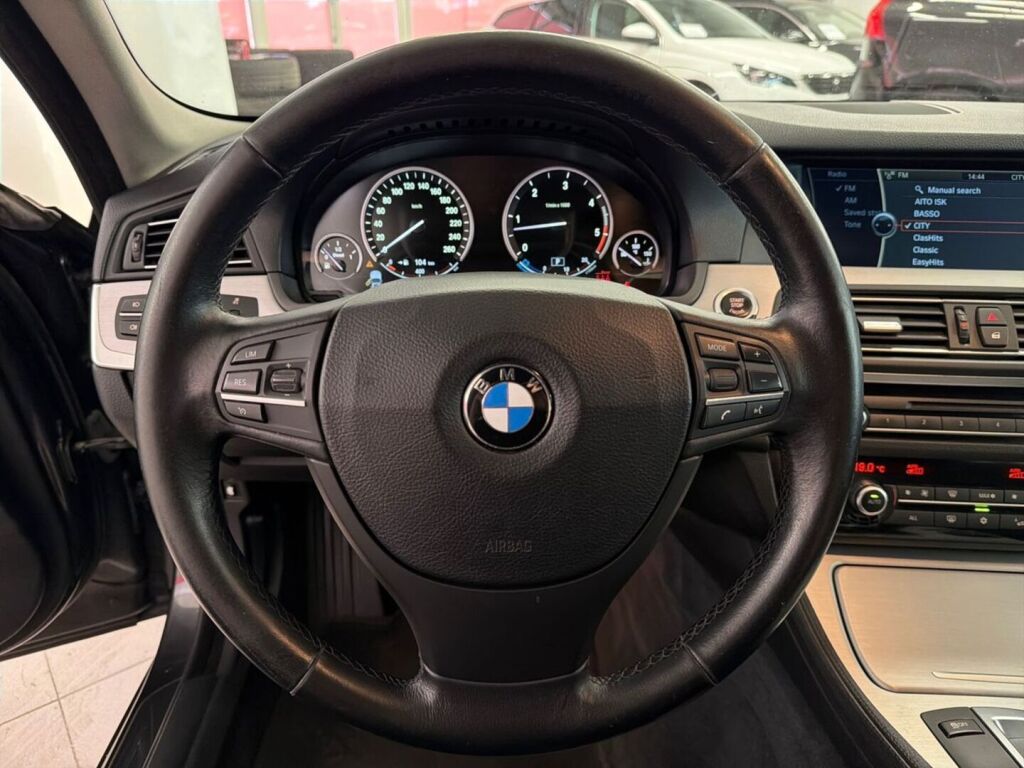 BMW 530 2011 Harmaa