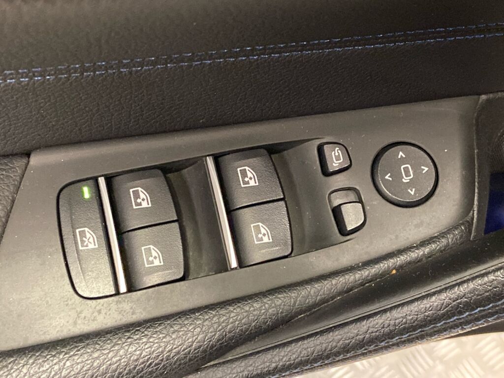 BMW 530 2018 Sininen