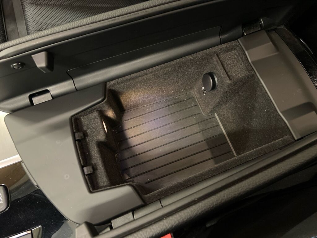 BMW 530 2018 Sininen