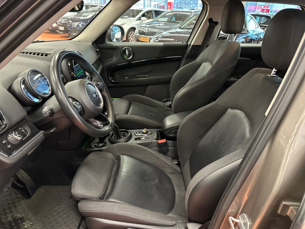 Mini Countryman 2019 Harmaa