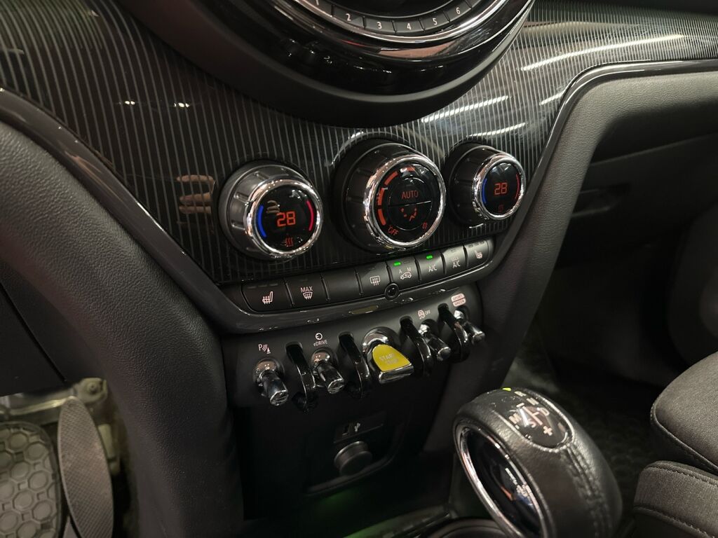 Mini Countryman 2019 Harmaa