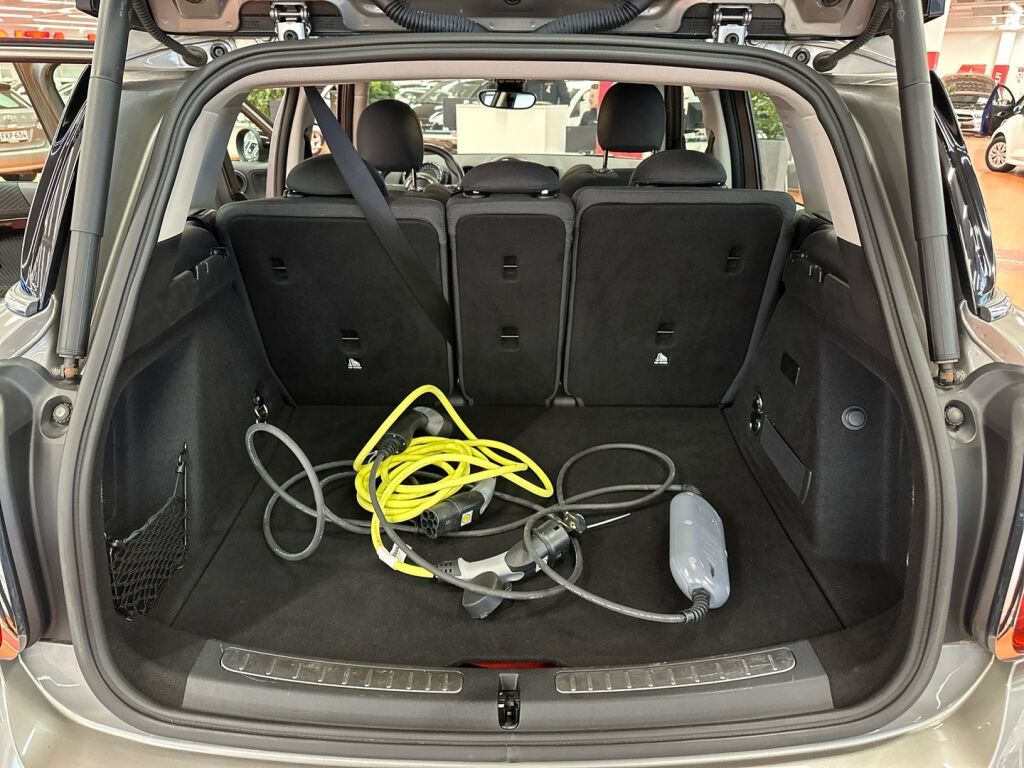 Mini Countryman 2019 Harmaa