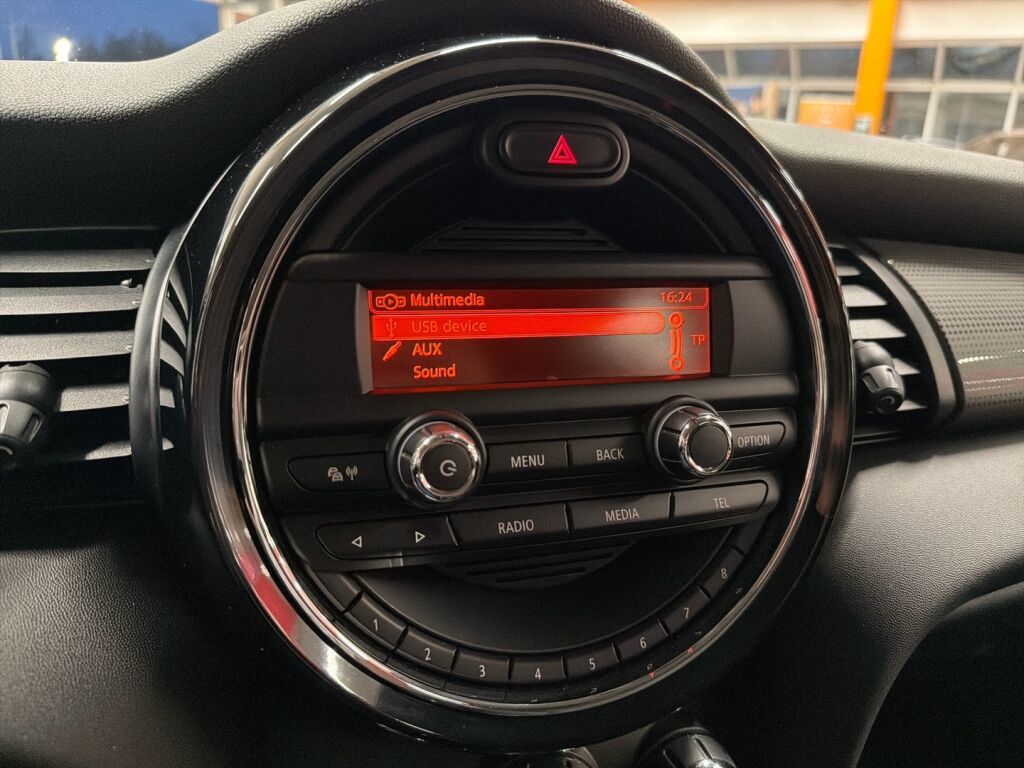 Mini Cooper 2016 Oranssi