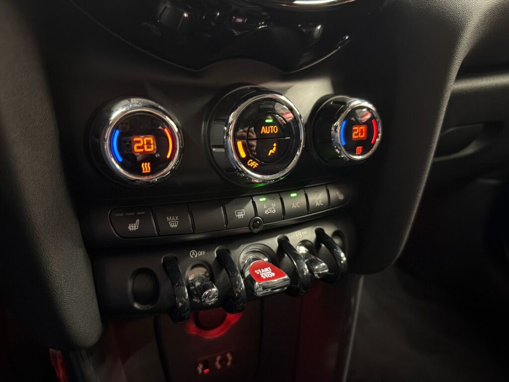 Mini Cooper 2016 Oranssi