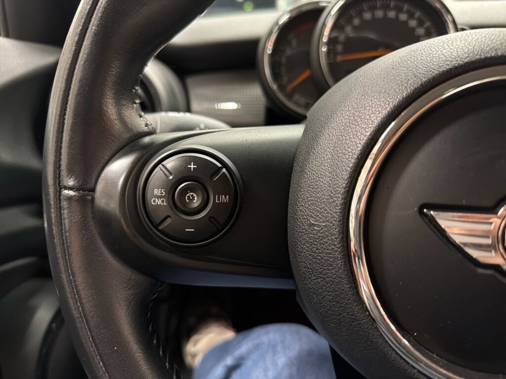 Mini Cooper 2016 Oranssi