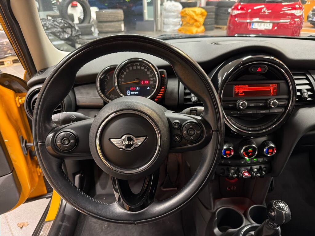 Mini Cooper 2016 Oranssi
