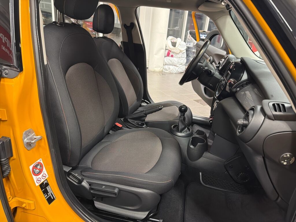 Mini Cooper 2016 Oranssi