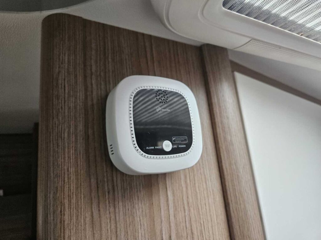 Carado T 339 2019 Valkoinen