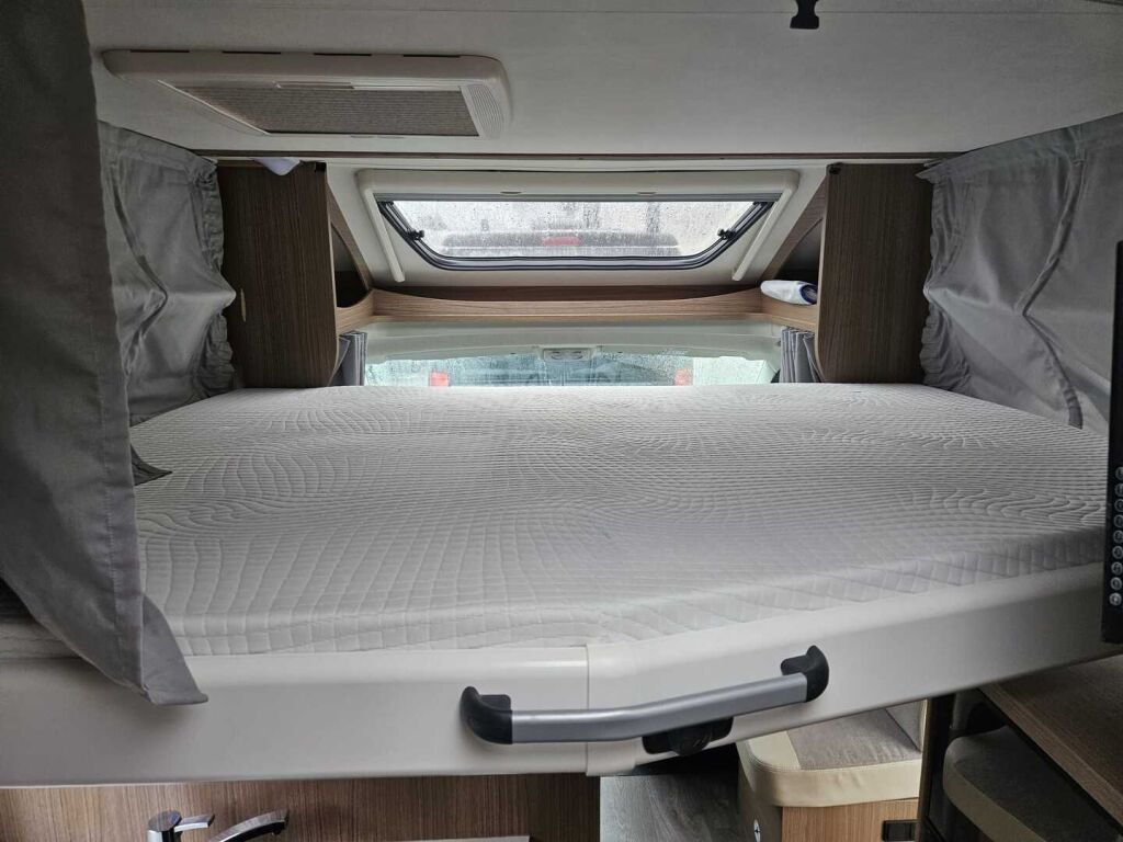 Carado T 339 2019 Valkoinen