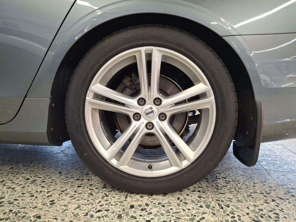 Volvo V90 2017 Harmaa