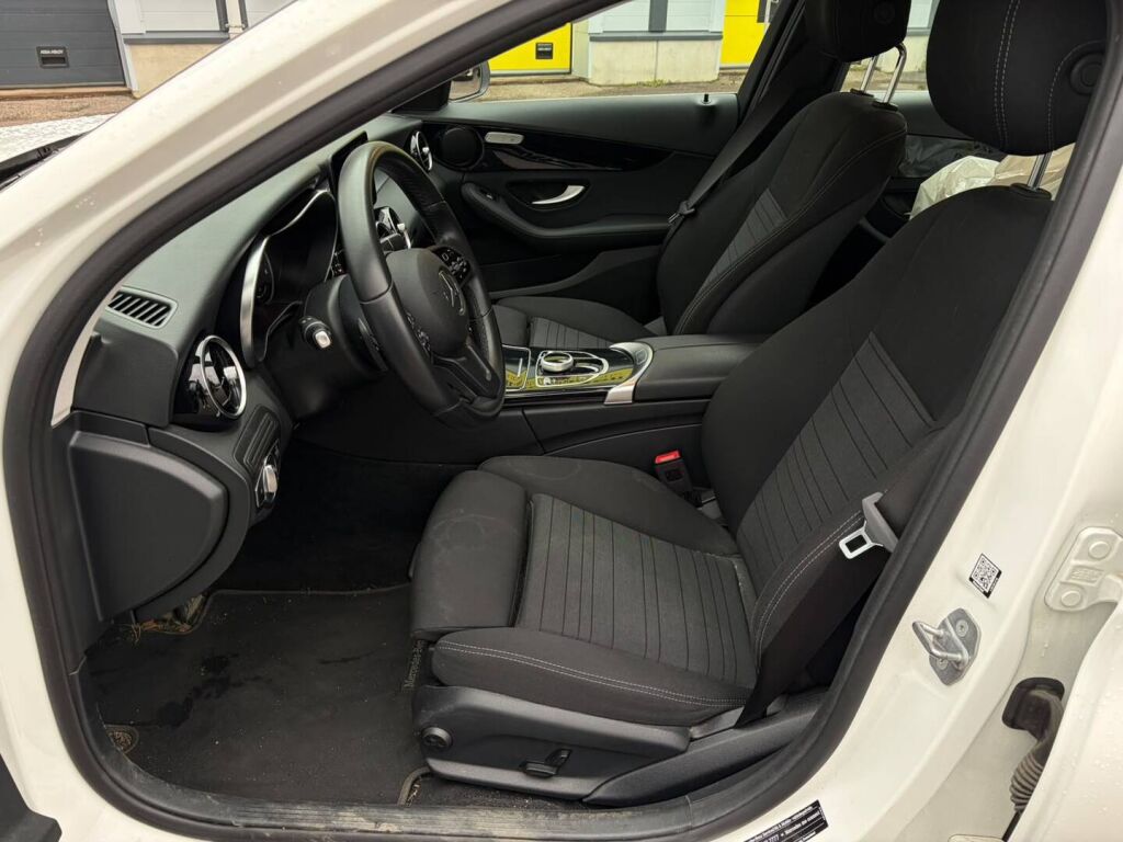Mercedes-Benz C 2020, photo 6/14