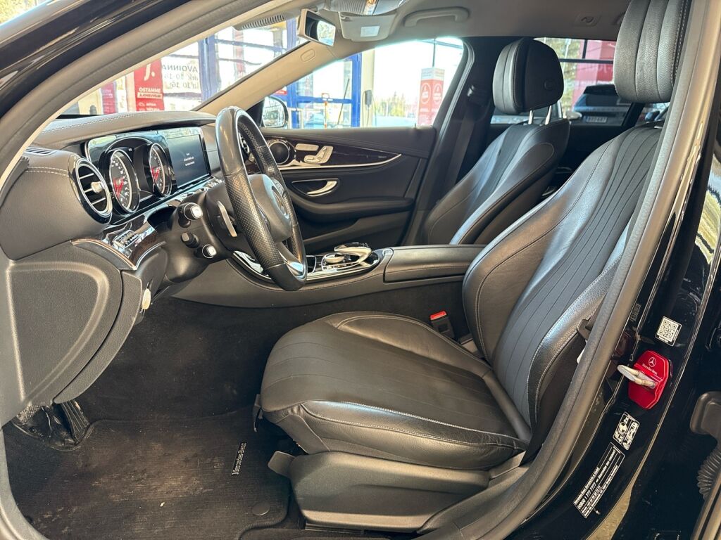 Mercedes-Benz E 2017 Musta