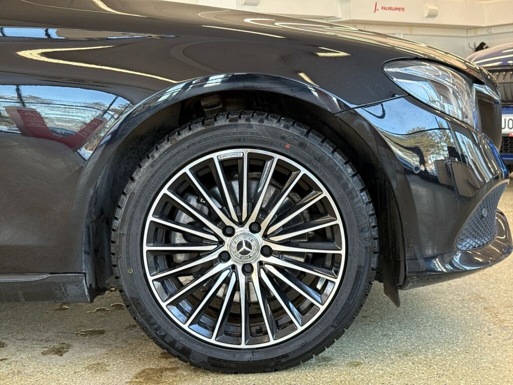 Mercedes-Benz E 2017 Musta