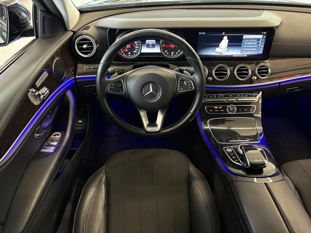 Mercedes-Benz E 2017 Musta