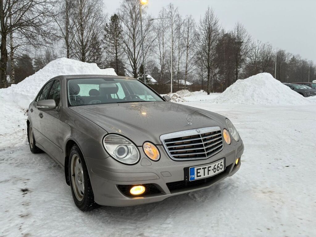 Mercedes-Benz E 2007 Harmaa