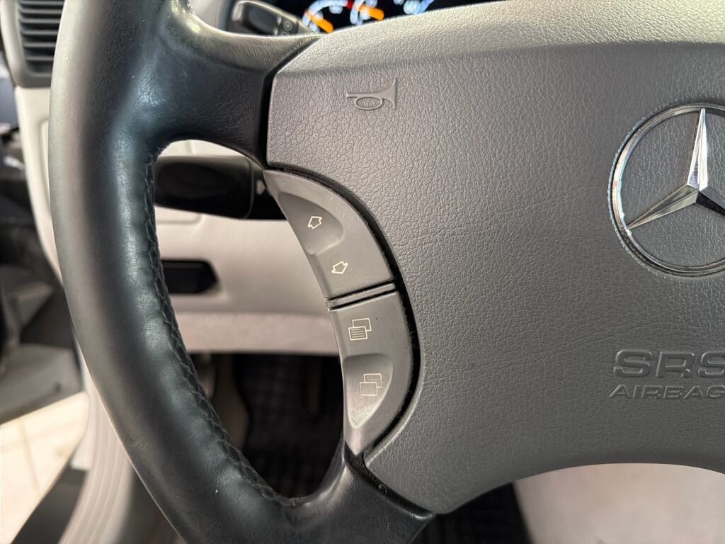 Mercedes-Benz CL 2001 Sininen
