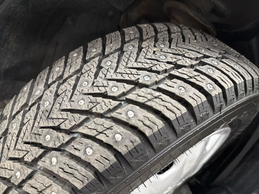 Nissan Tiida 2008 Hopea