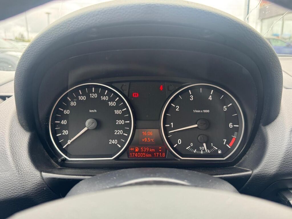 BMW 116 2008 Punainen