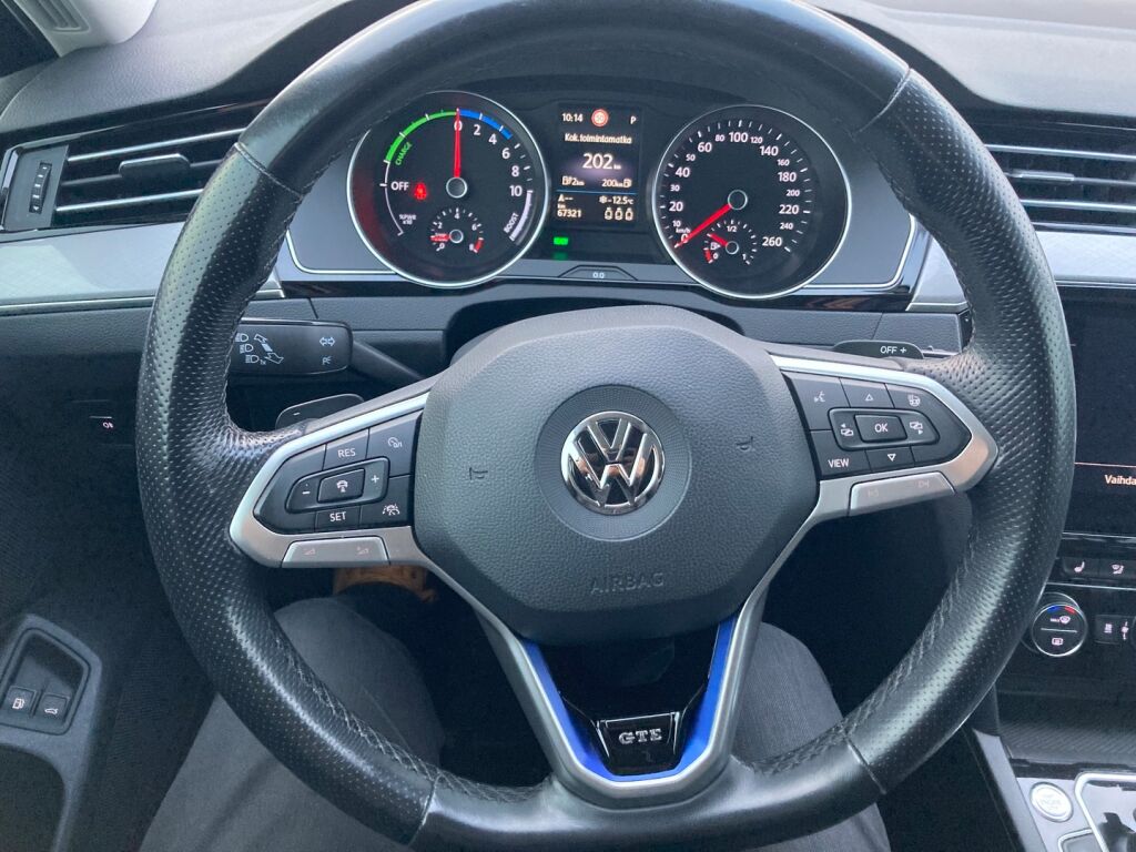 Volkswagen Passat 2020 Musta