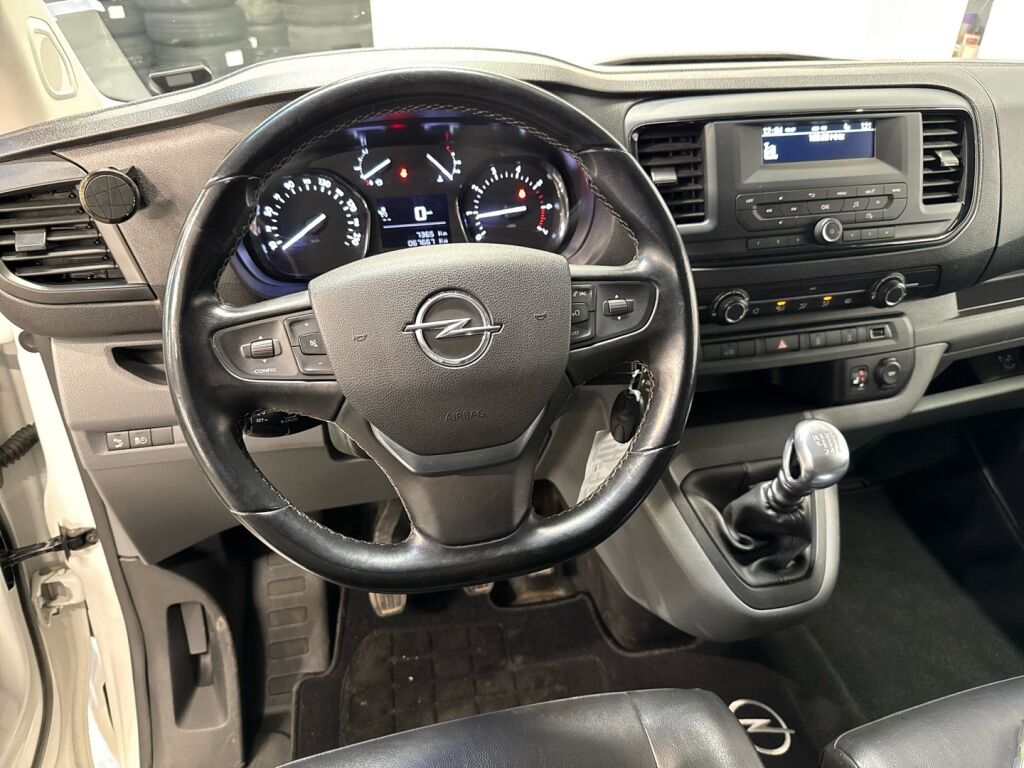 Opel Vivaro 2021 Valkoinen