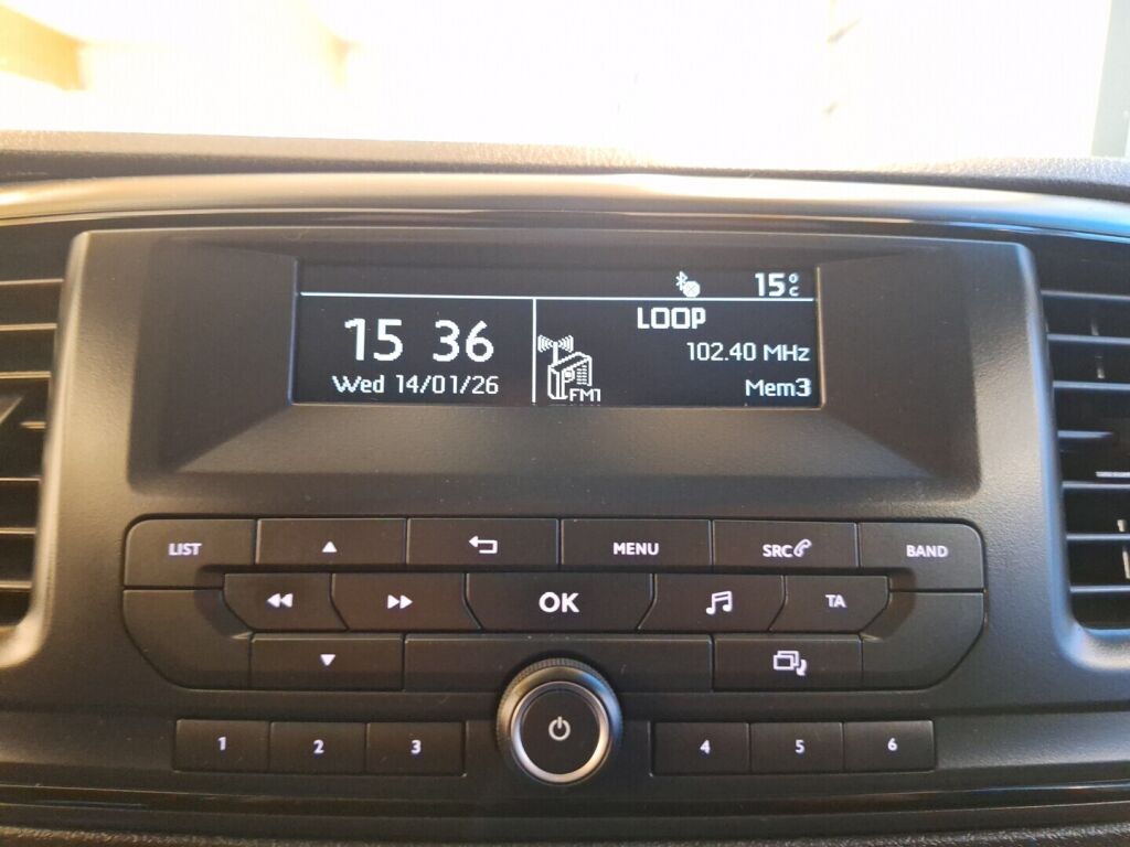 Opel Vivaro 2020 Valkoinen